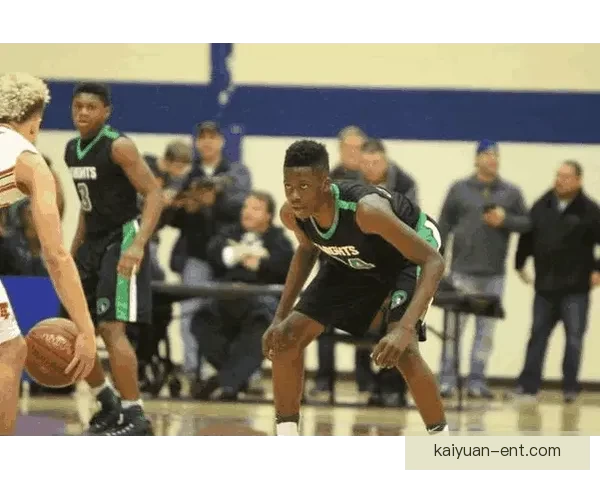 斯普利特助杨瀚森提升三分能力 外线投射更加精准 斯普利特助杨瀚森提升三分能力 外线投射更加精准